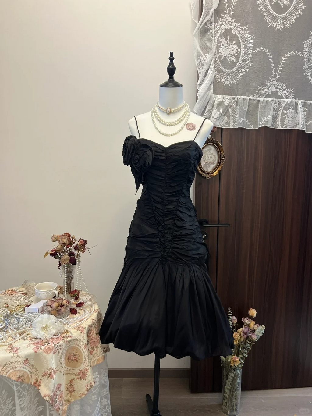 Vintage Mermaid Spaghetti Straps Black Satin Pleated Short Homecoming Dress,Summer 18th Birthday Dress GG3941