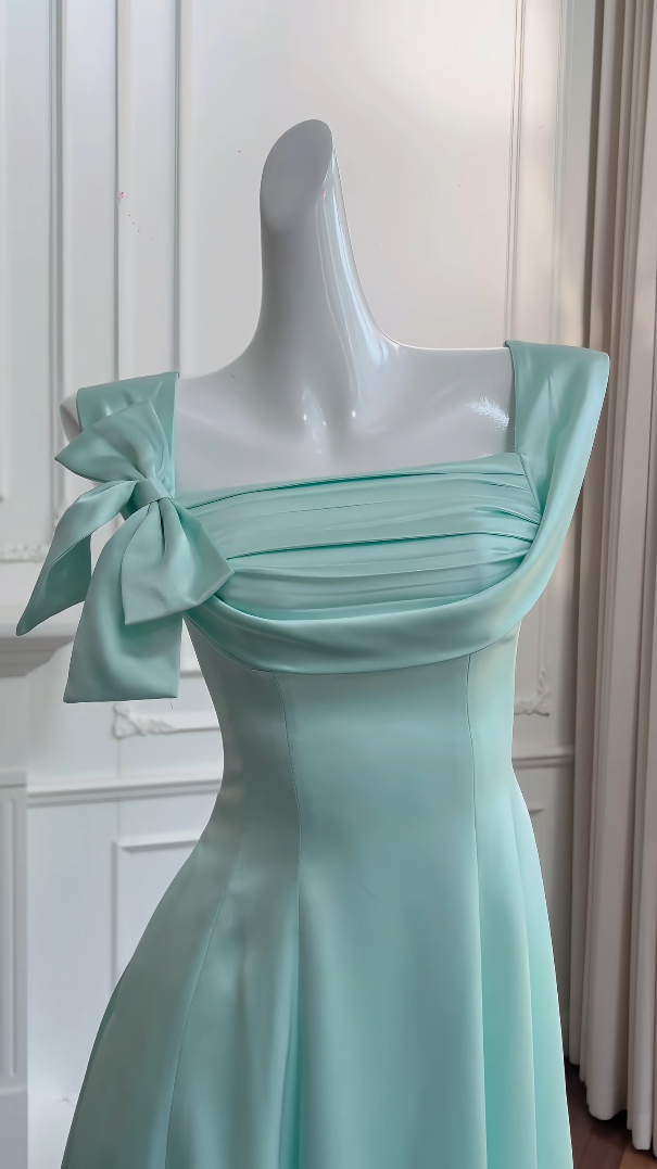 Sleek Square Neck A-Line Prom Dress Bow Satin Long Evening Dress GG5826