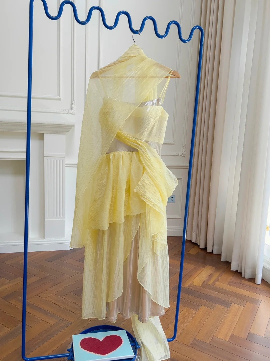 Elegant Spaghetti Straps Yellow Prom Dress Tulle A-Line Evening Dress GG5923
