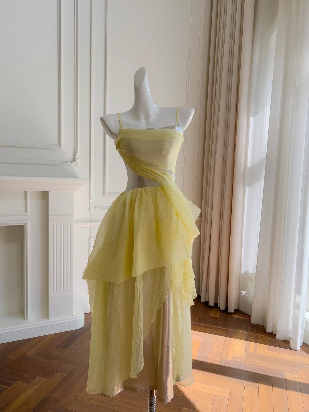 Elegant Spaghetti Straps Yellow Prom Dress Tulle A-Line Evening Dress GG5923