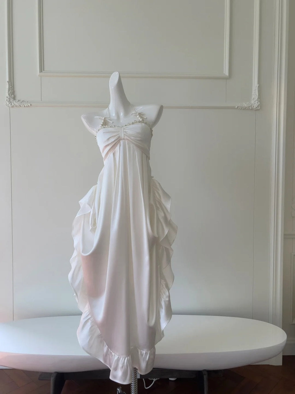 Elegant Halter Neck Pearl White Prom Dress Ruffles A-Line Evening Dress GG5931