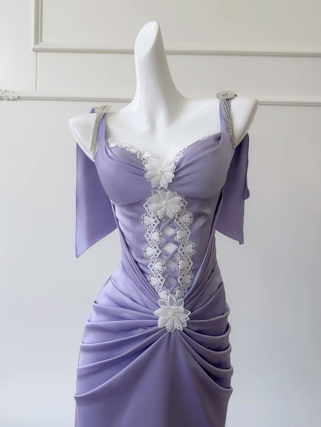 Charming Spaghetti Straps Purple Prom Dress Beading Lace Appliques Sheath Midi Evening Dress GG5941