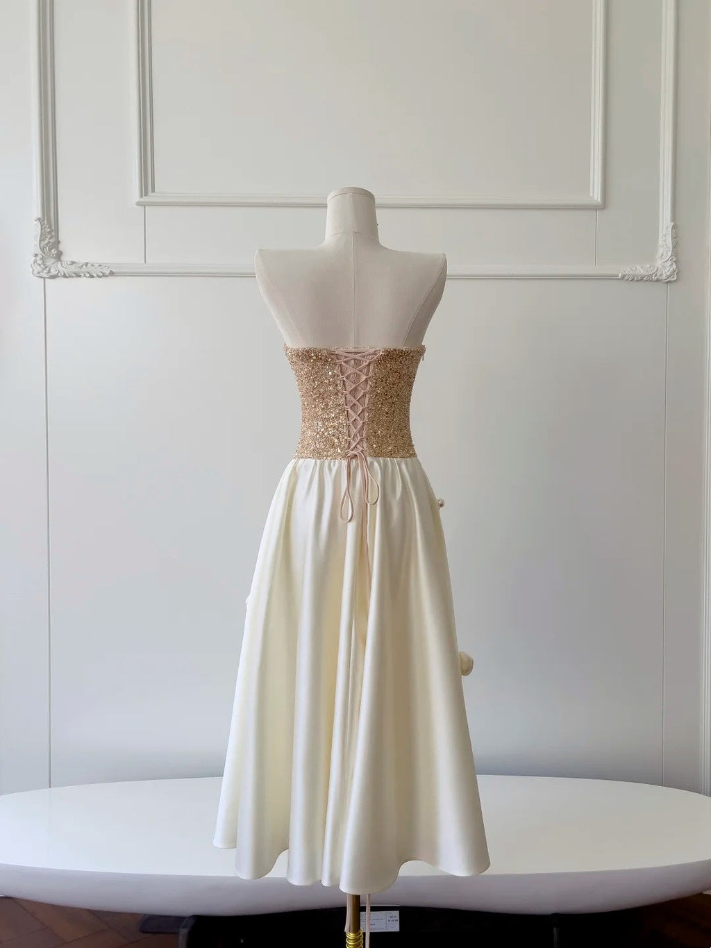 Glittering Spaghetti Straps Prom Dress Sequins Appliques A-Line Evening Dress GG5951