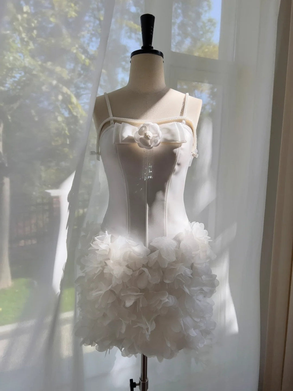 Chic Spaghetti Straps White Homecoming Dress Appliques Sheath Birthday Dress GG5970