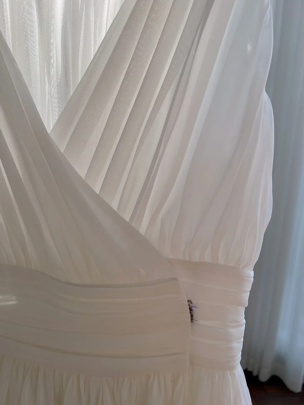 Flowy V Neck White Homecoming Dress Pleated A-Line Birthday Dress GG5971