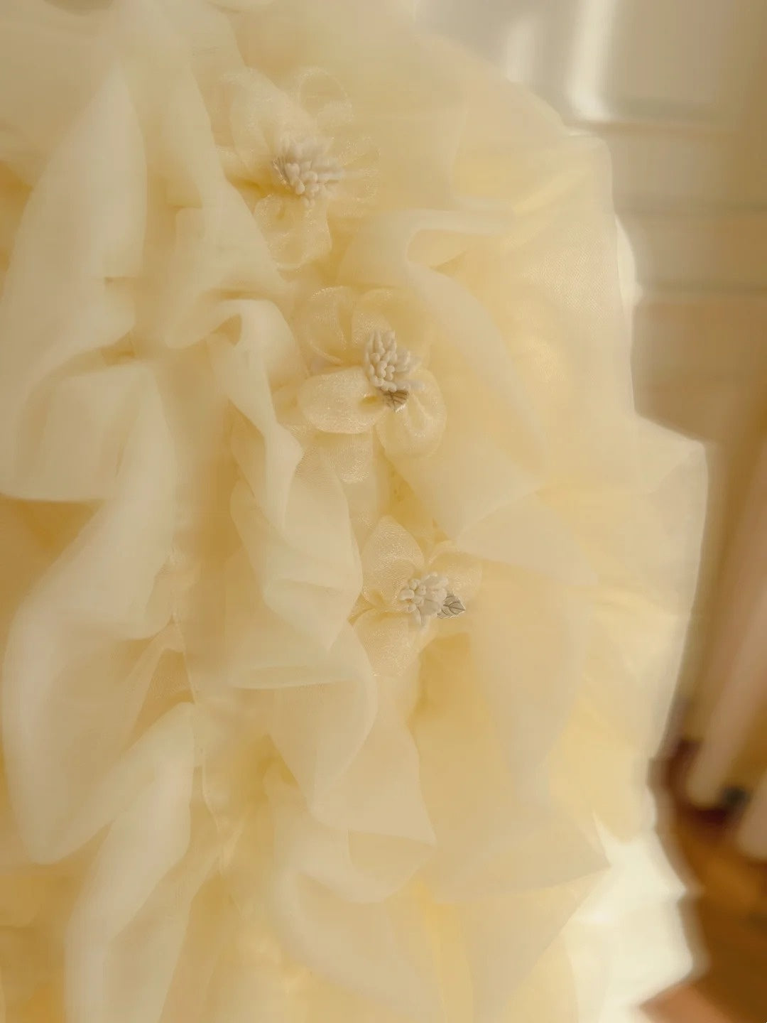 Charming Ruffles Yellow Prom Dress Appliques A-Line Evening Dress GG6020