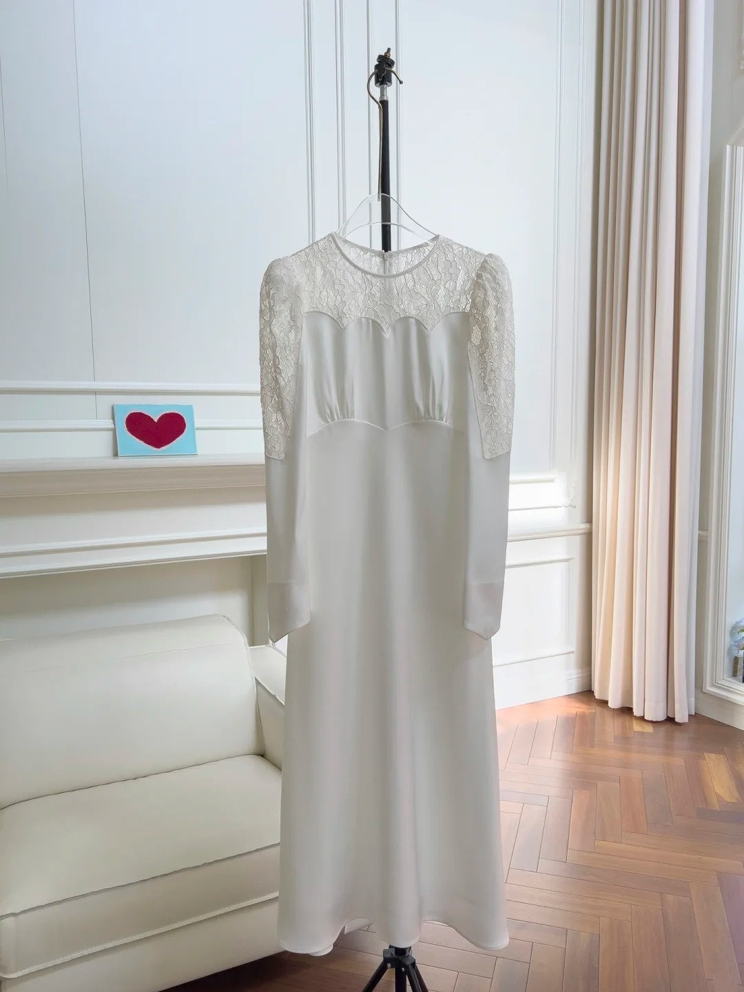 Elegant Lace WhiteProm Dress Long Sleeve A-Line Evening Dress GG6050