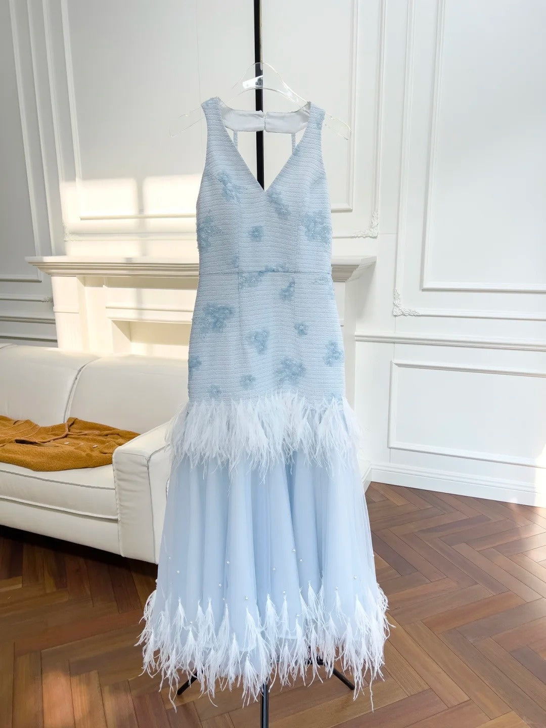 Romantic V Neck Blue Prom Dress Tiered Feather A-Line Evening Dress GG6051