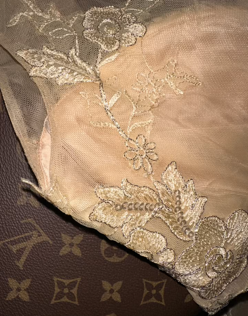 Unique Jewel Neck Beige Prom Dress Appliques Sequins Mermaid Evening Dress GG6058
