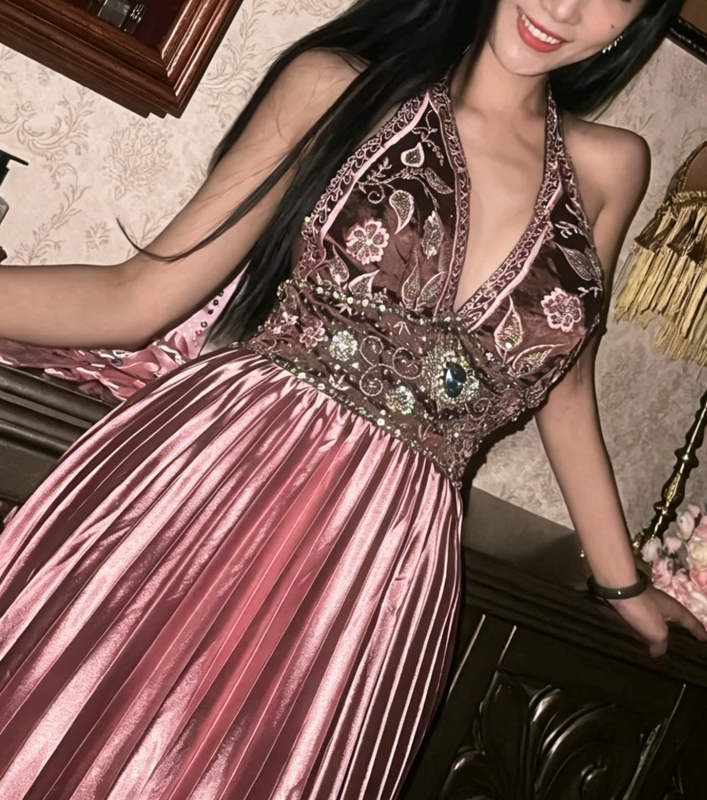 Retro Halter Neck Pink Prom Dress Beaded Pleated A-Line Evening Dress GG6064