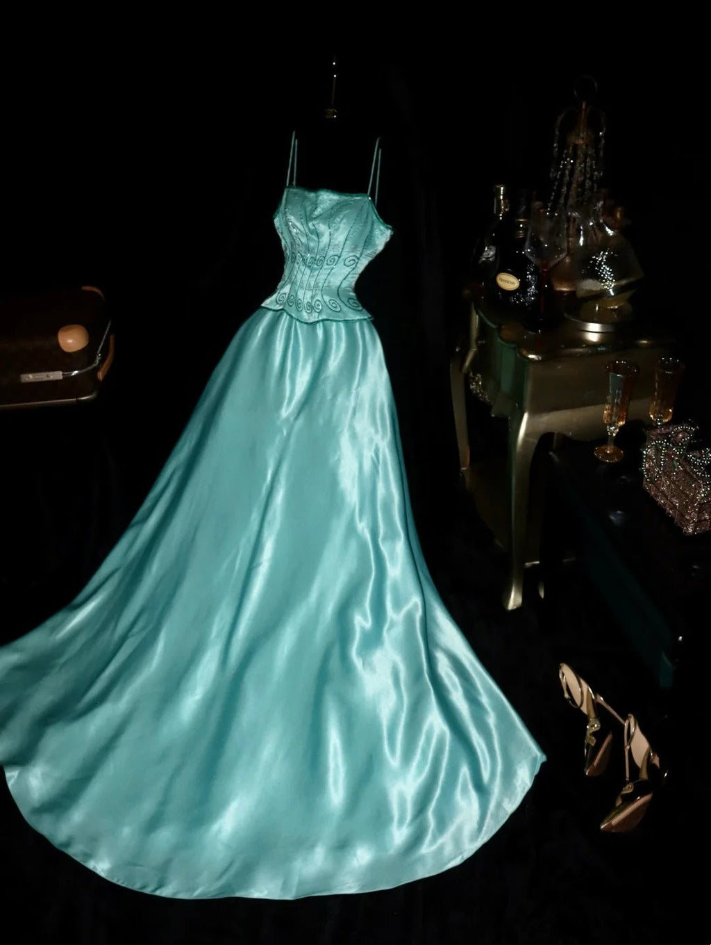 Chic Strapless Satin Green Prom Dress Sequins A-Line Evening Dress GG6072