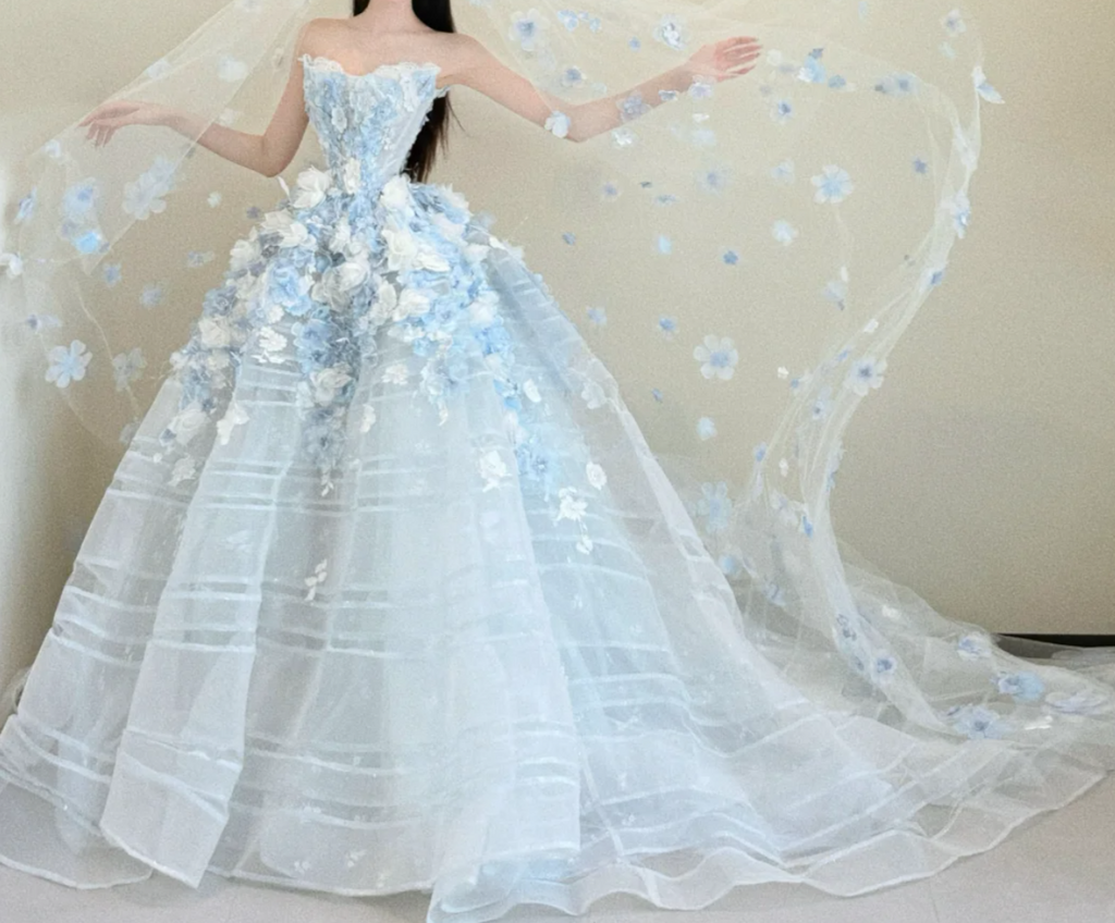 Romantic Strapless Blue Prom Dress Appliques Tulle A-Line Evening Dress GG6448
