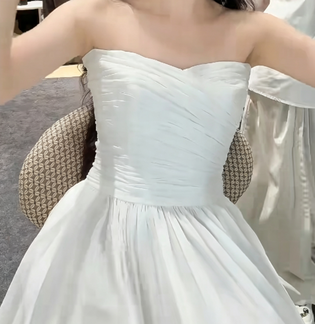 Flowy Sweetheart Neck Wedding Dress Pleated A-Line Bridal Dress GG6604