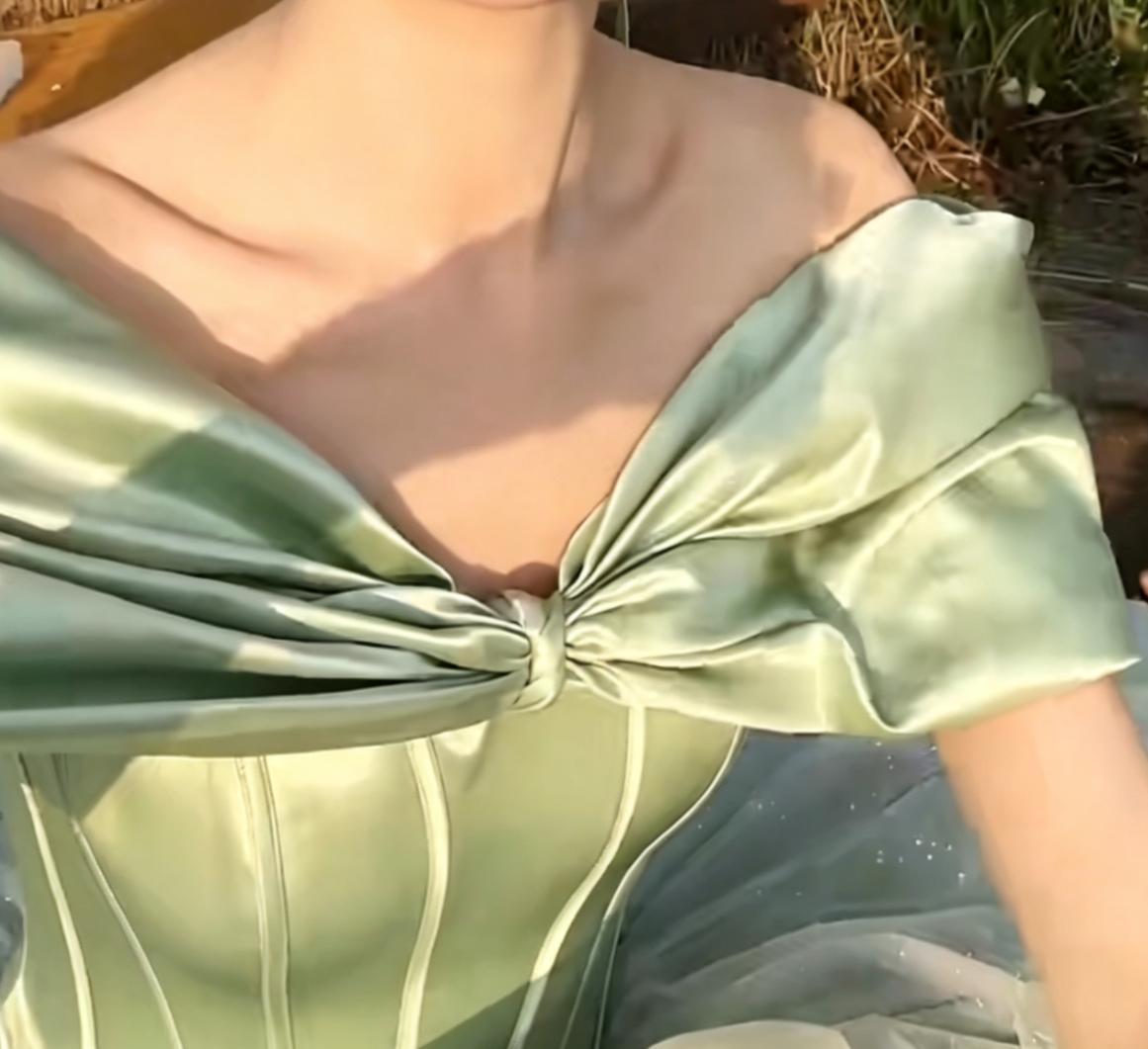 Classical Mint Green Prom Dress Off-Shoulder Satin A-Line Evening Dress GG6641