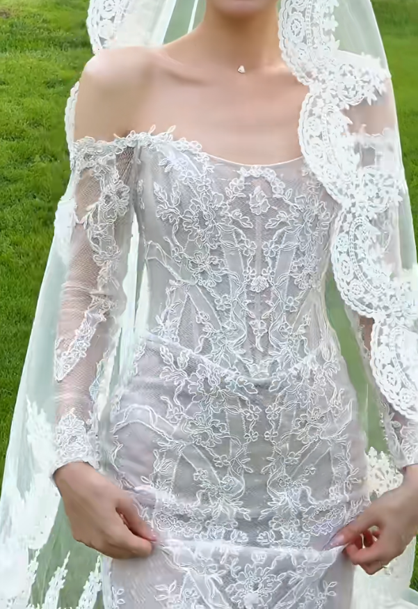 Classical Off-Shoulder Wedding Dress Long Sleeve Lace Mermaid Bridal Dress GG6645
