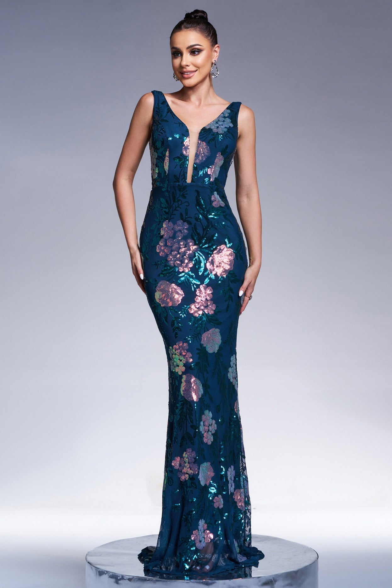 Mermaid V-Neck Sleeveless Floral Appliques Party Evening Dress