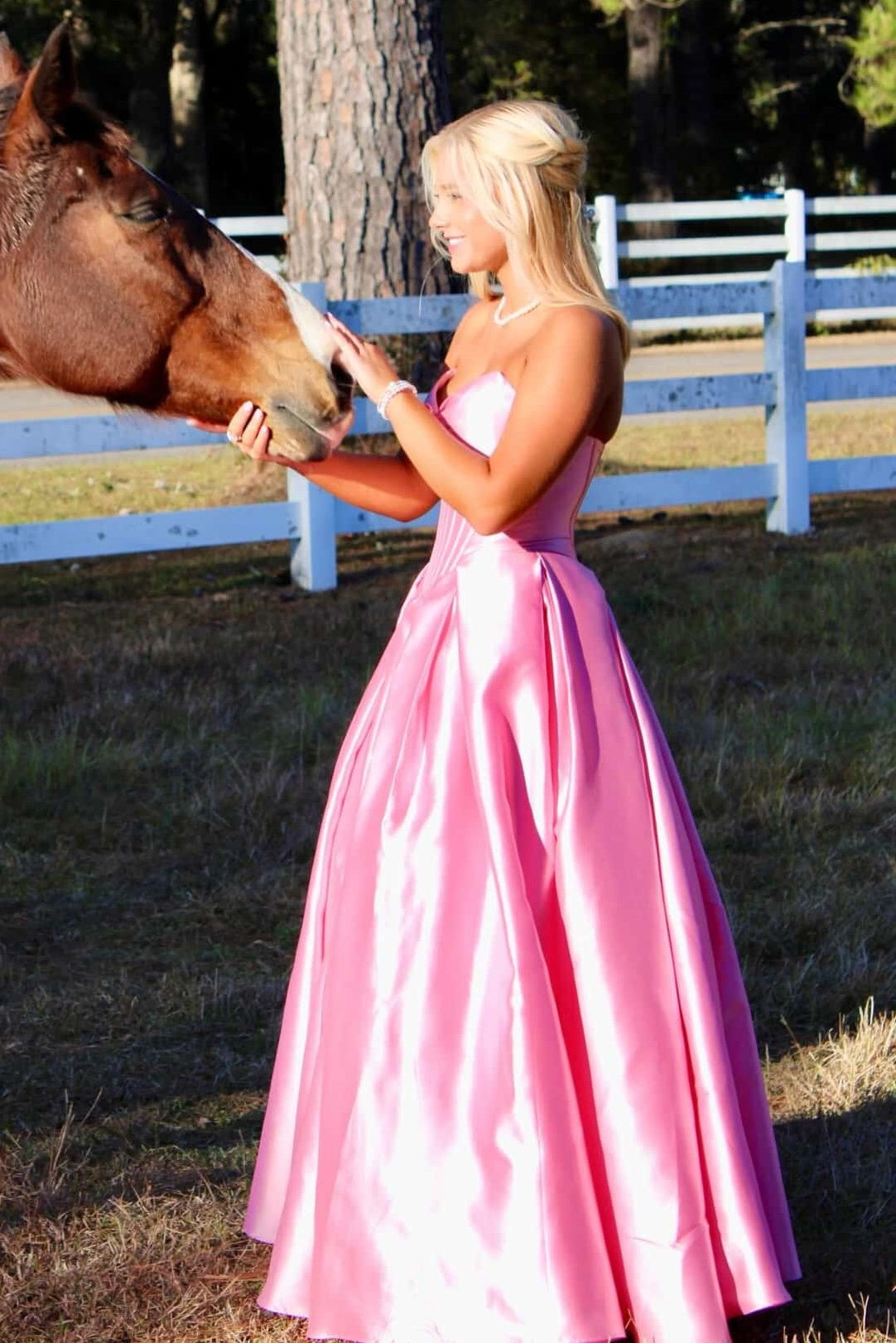 Modest Sweetheart Strapless A-Line Satin Party Prom Dress