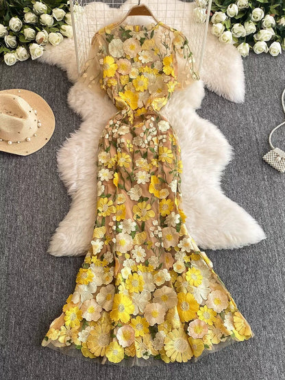 Palace style beautiful heavy work three-dimensional flower embroidery embroidery seaside holiday dress morning robe female bride high-end 11286