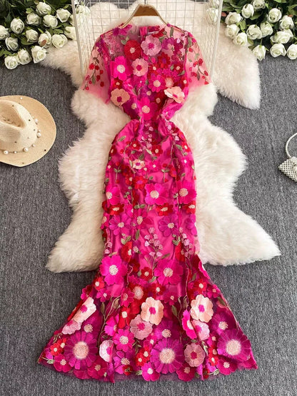 Palace style beautiful heavy work three-dimensional flower embroidery embroidery seaside holiday dress morning robe female bride high-end 11286
