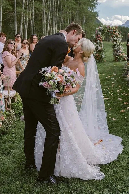 Off-Shoulder A-Line Lace Florals Wedding Dress With Train