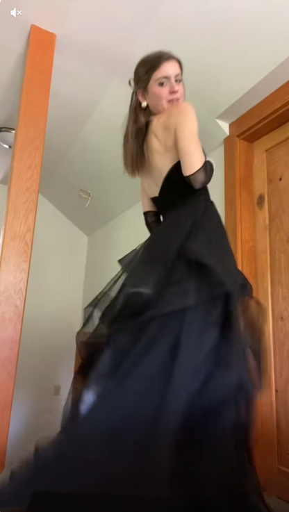 Vintage Ball Gown Strapless Sleeveless Long Tulle Black Prom Dress P1200