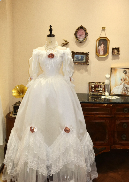 Vintage French White Floral Long Sleeve Lace A-Line Wedding Dress P2767