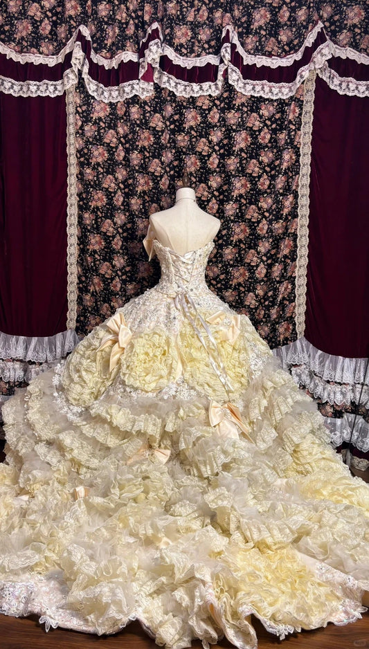 Retro light yellow tube top bow beaded lace princess trailing wedding dress P2969