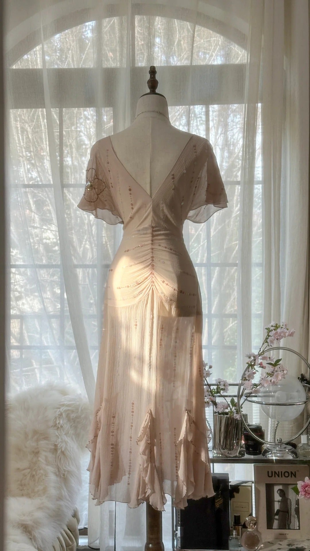 Elegant Pink V-neck Short-sleeved Chiffon Flowing Prom Dress P3309
