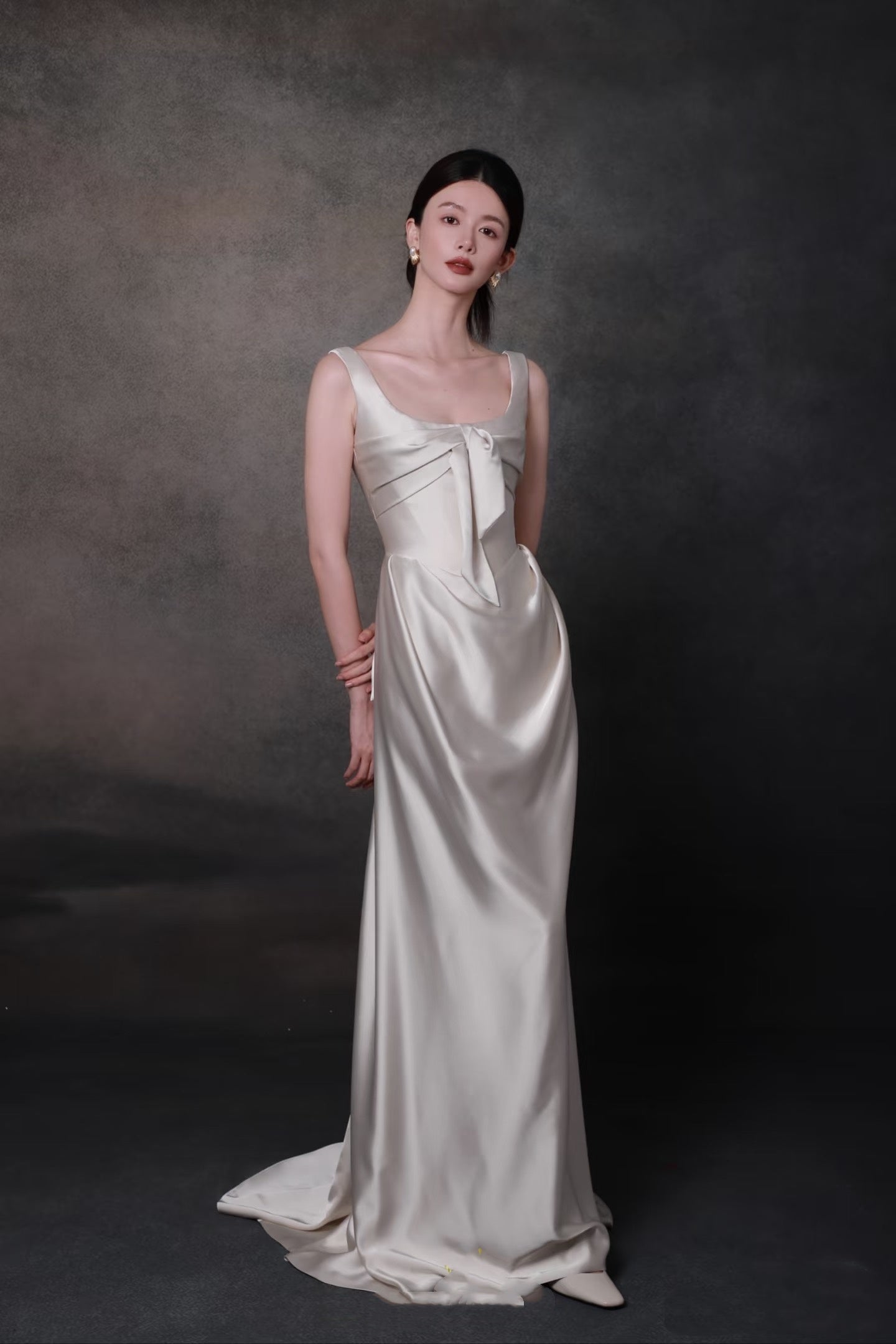 Elegant Olive Green Square Neck Bow Satin Long Prom Dress Evening Dress P4750