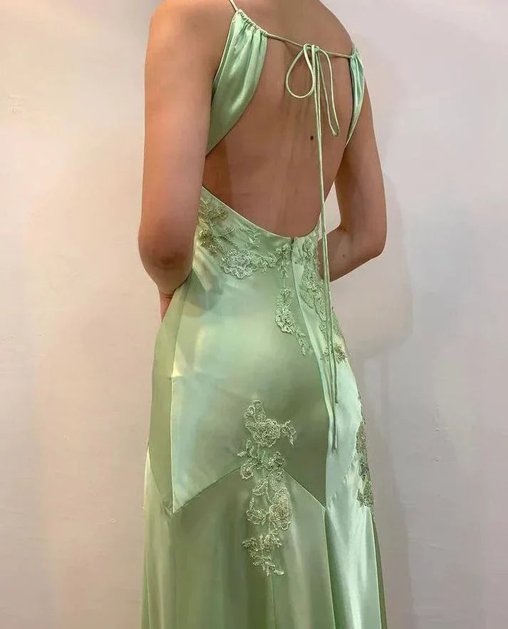 Enchanting V-neck Embroidery Spaghetti Strap Satin Mermaid Prom Dress Evening Dress TP4325
