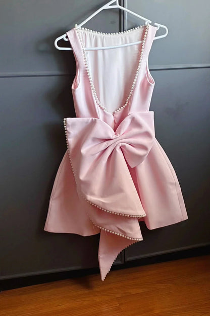 Satin A-Line Pearl Scoop Backless Short Party Homecoming Dress