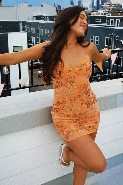Sexy V-Neck Spaghetti Straps Appliques Mini Summer Homecoming Dress