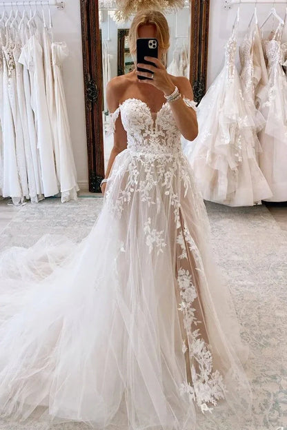 Sweetheart Off-Shoulder Lace Wedding Dress With Tulle Train