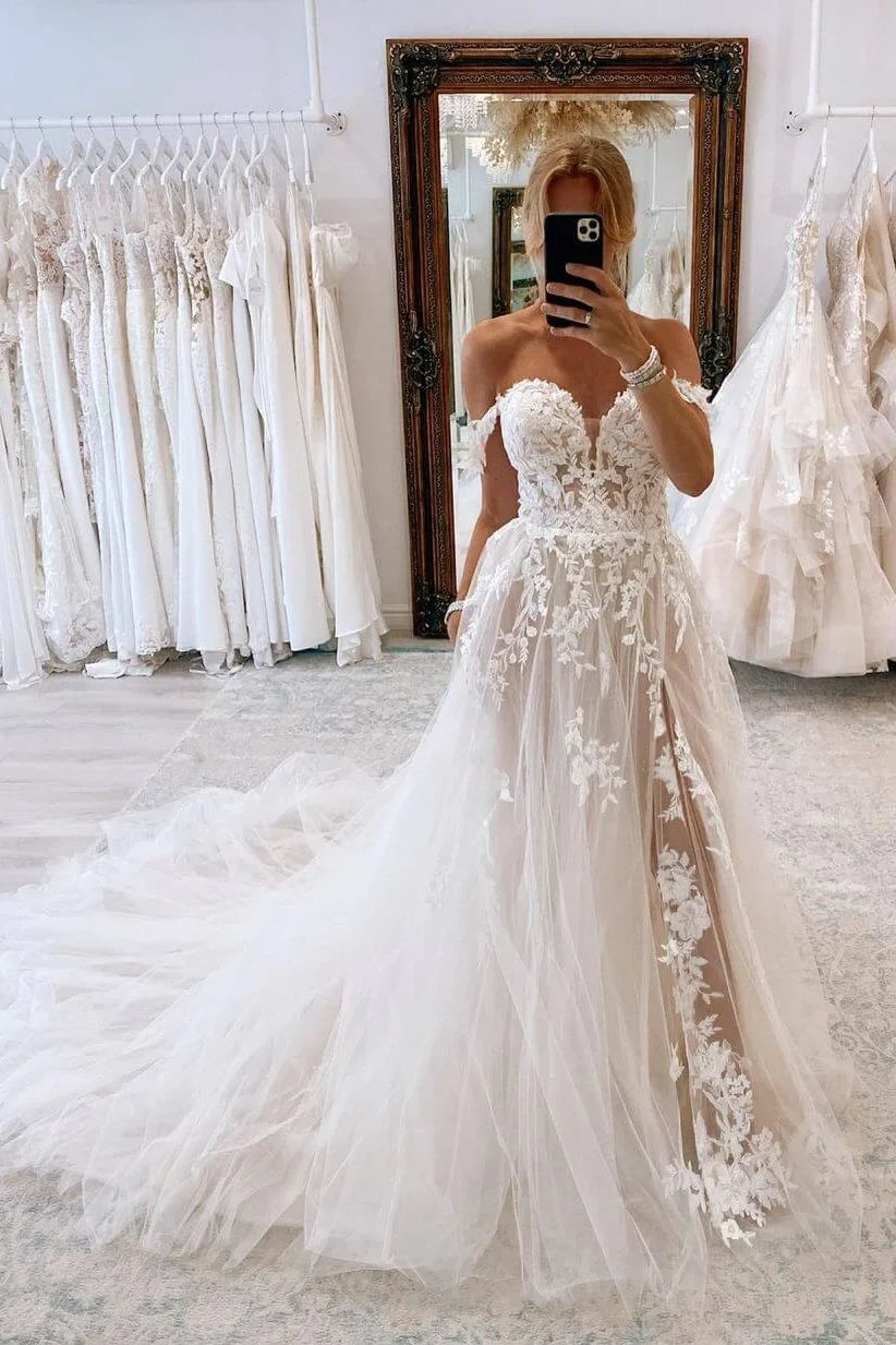 Sweetheart Off-Shoulder Lace Wedding Dress With Tulle Train