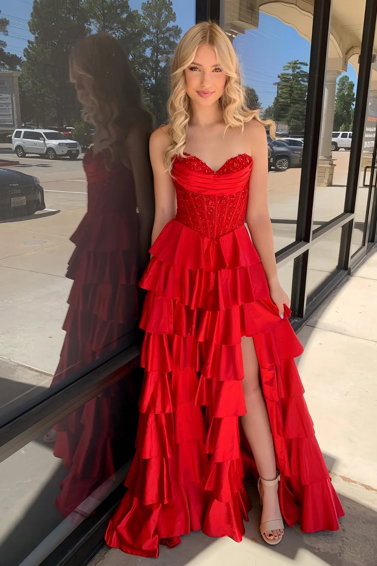 Sweetheart Sleeveless A-Line Lace Top Party Prom Dress With Slit
