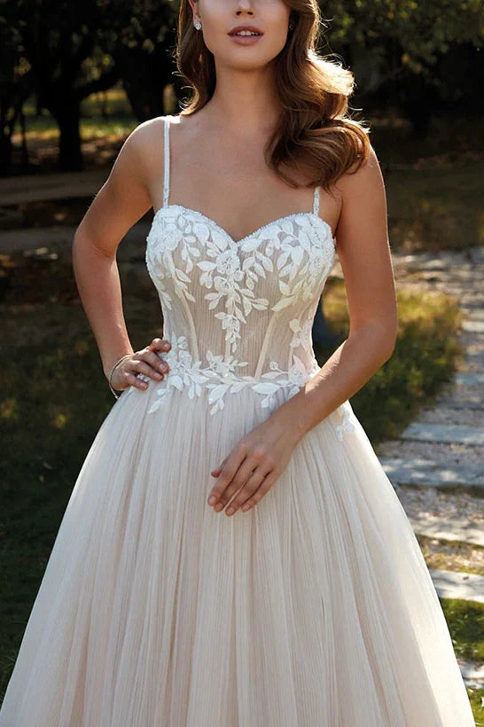Sweetheart Spaghetti Straps Appliques A-Line Wedding Dress