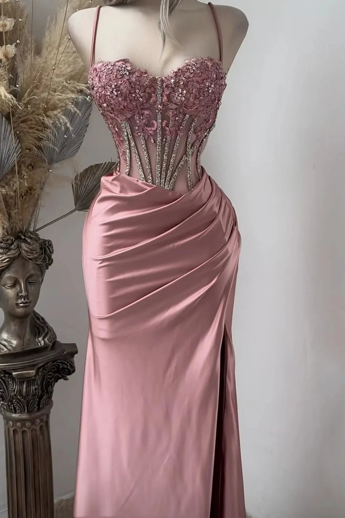 Sweetheart Spaghetti Straps Lace Appliques Long Party Prom Dress