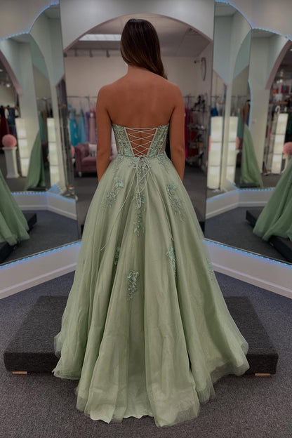 Sweetheart Strapless Tulle A-Line Lace Appliques Party Prom Dress