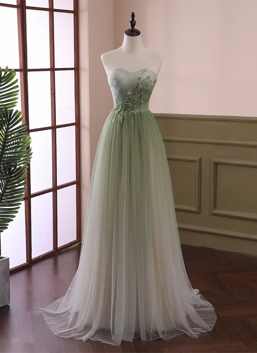 Beautiful Mint Green Strapless Tulle Sweetheart Evening Gown Beaded Floral Embroidery Prom Dress TP1329