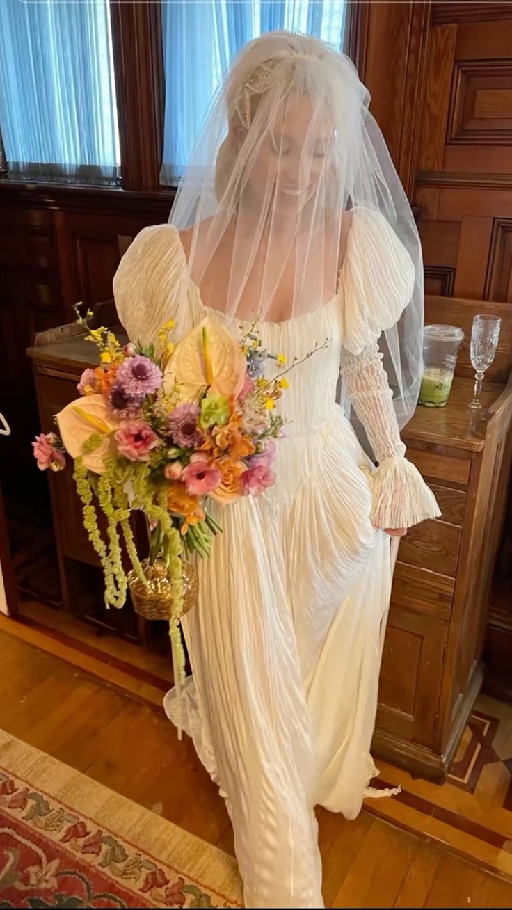 Elegant Square Neck Flying Sleeves Trailing Wedding Dress TP1980