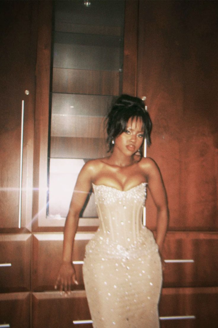Vintage Champagne Shiny Mermaid Sleeveless Strapless Long Prom Dress Evening Dress TP2652