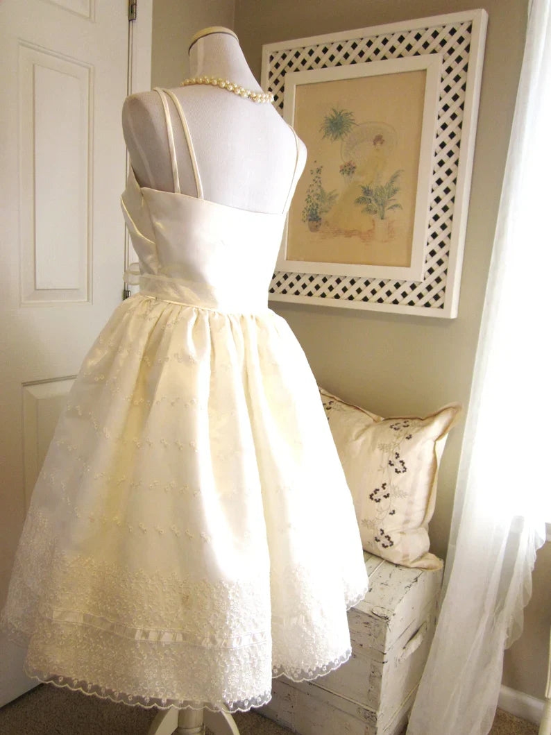 Ivory Lace Strap A-line Satin Short Birthday Party Dress Homecoming Dress TP2722