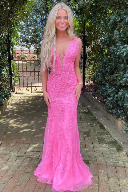 V-Neck Sleeveless Empire Lace Appliques Open Back Prom Dress