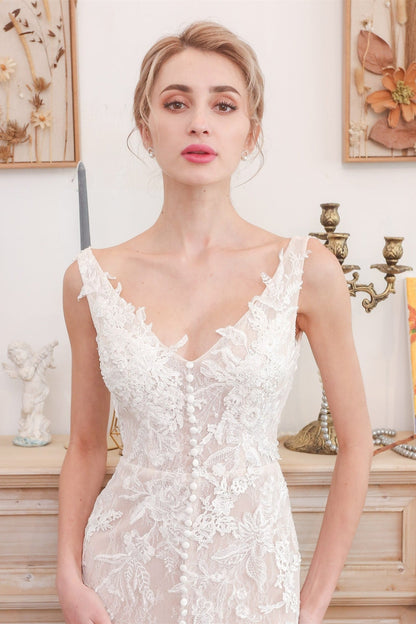 Flattering White Lace Mermaid Long Wedding Dress with Slit