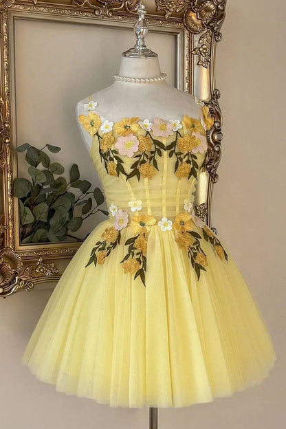 Yellow Spaghetti Straps Tulle A-Line Floral Appliques Homecoming Dress