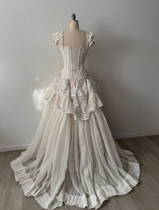 Vintage Palace Style Puff-Sleeve Gown | Off-White Lace Corset Ballgown Train Maxi Dress for Wedding Retro Theme Party Luxury Dinner gh6425
