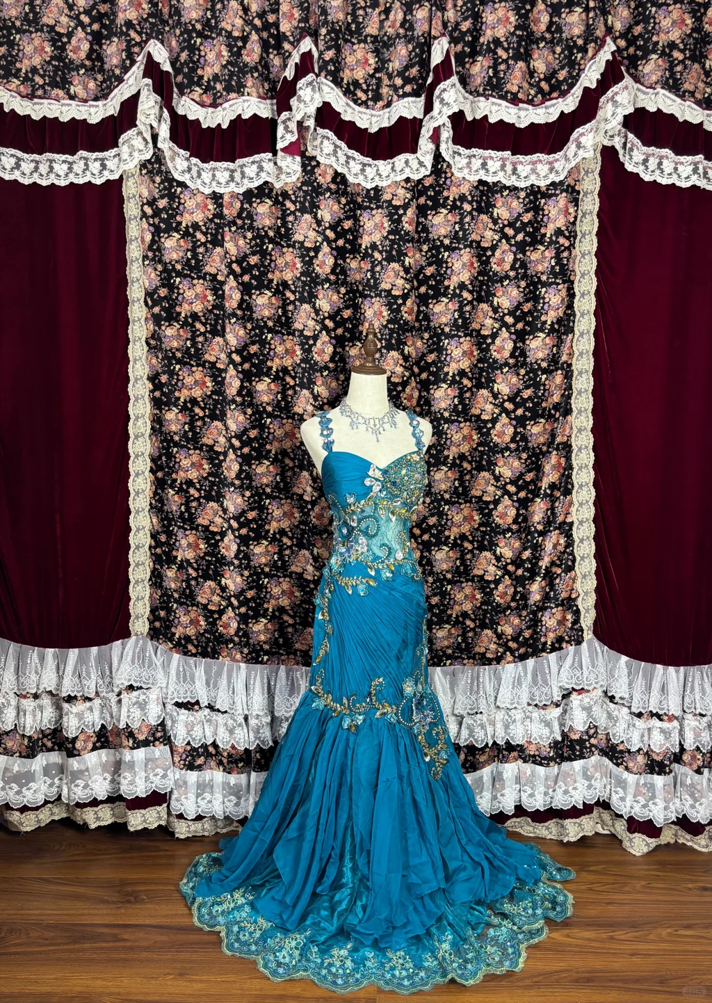 Vintage Blue Glittering Beaded Evening Dress Sheath Sweetheart Long Prom Dress TP4987
