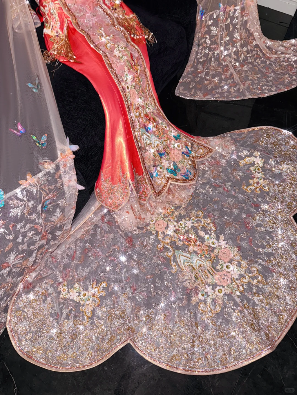 Gorgeous Shiny Beaded Exquisite Embroidery 3D Butterflies Mermaid Floor-length Evening Dress Prom Dresses TP4189