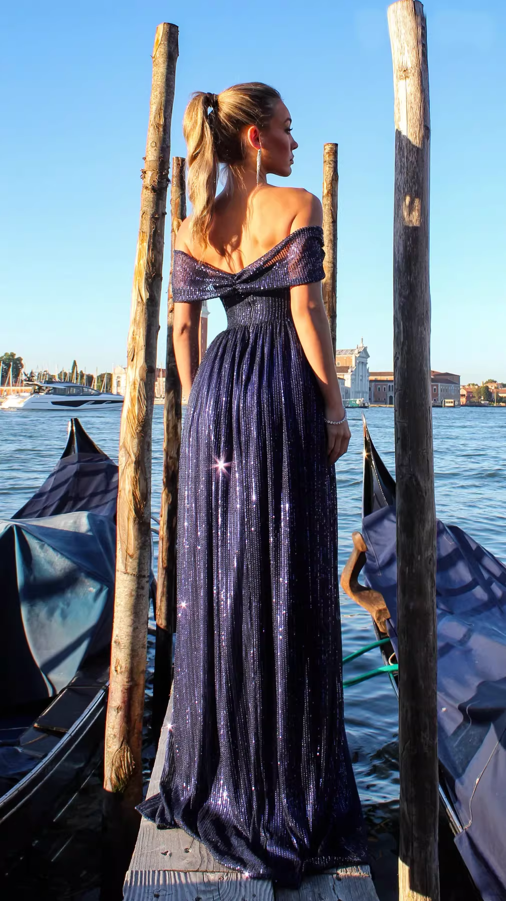Elegant Sequin Off-he-Shoulder Prom Dress Evening Gown with High Slit & Train Wedding Guest Maxi Dress TP5749