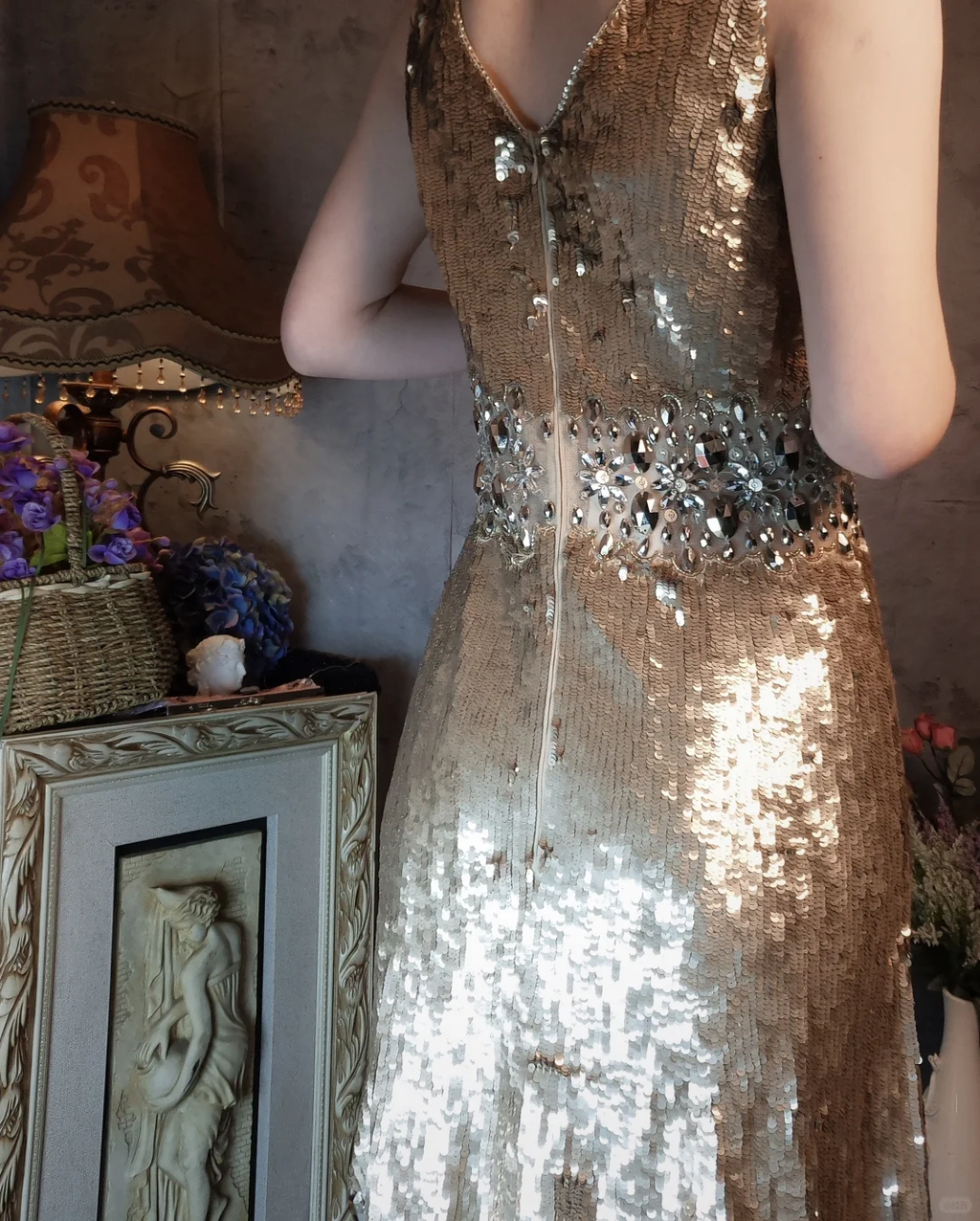 Retro Golden V-neck Sparkling Beaded Sequin Design A-line Short Homecoming Dress TP4021